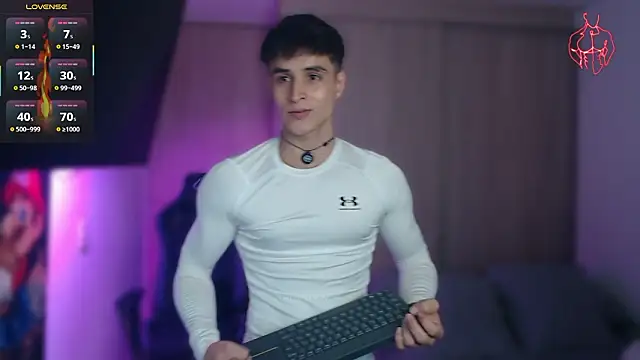 Snapshot of thomklein chatting on February 24, 2026, 7:59 pm thomklein online show from February 24, 2026, 7:59 pm