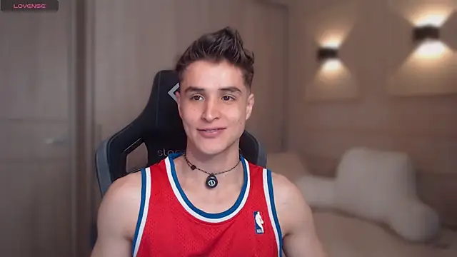 thomklein online show from April 17, 2026, 7:38 pm