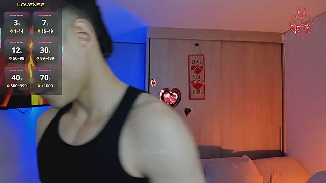 Snapshot of thomklein chatting on February 14, 2026, 9:15 pm thomklein online show from February 14, 2026, 9:15 pm