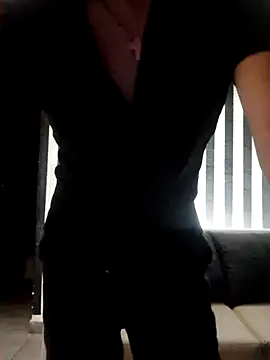 Snapshot of pretorianoo53 chatting on November 9, 2025, 3:32 am pretorianoo53 online show from November 9, 2025, 3:32 am