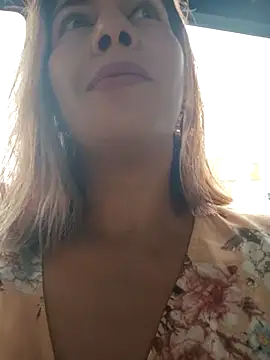 scarlett moore online show from October 12, 2025, 3:35 pm