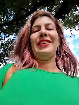 Snapshot of scarlett_moore chatting on January 18, 2026, 2:20 pm scarlett moore online show from January 18, 2026, 2:20 pm