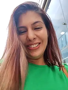 scarlett moore online show from December 18, 2025, 3:16 pm