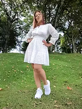 Snapshot of scarlett_moore chatting on February 4, 2026, 7:31 pm scarlett moore online show from February 4, 2026, 7:31 pm