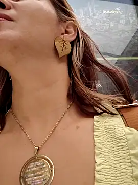 Snapshot of scarlett_moore chatting on March 1, 2026, 4:40 pm scarlett moore online show from March 1, 2026, 4:40 pm