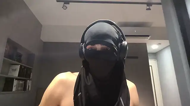 rippedbutskinny online show from May 27, 2026, 3:41 pm