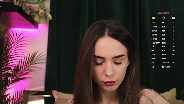 BabyYoda- online show from November 4, 2025, 6:11 pm