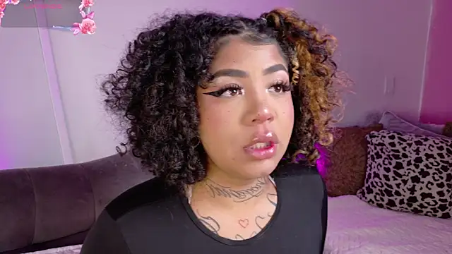 foxxy-lov3 online show from February 24, 2026, 1:45 pm