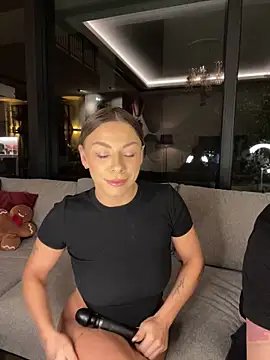 SexOnMyLvL online show from December 15, 2025, 9:42 pm