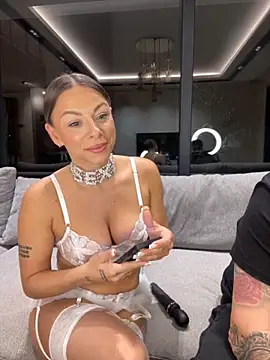 Snapshot of SexOnMyLvL chatting on October 5, 2025, 8:54 pm SexOnMyLvL online show from October 5, 2025, 8:54 pm