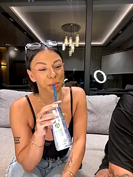 Snapshot of SexOnMyLvL chatting on September 27, 2025, 8:37 pm SexOnMyLvL online show from September 27, 2025, 8:37 pm