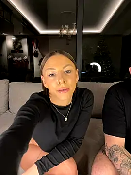 Snapshot of SexOnMyLvL chatting on November 18, 2025, 7:28 pm SexOnMyLvL online show from November 18, 2025, 7:28 pm