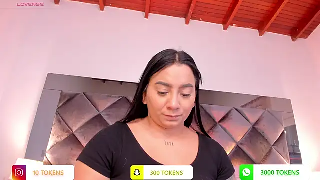 sofhiaa adaams online show from March 6, 2025, 6:48 pm