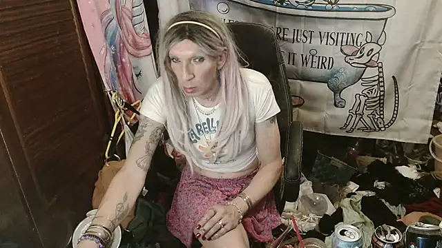 Ombeline1 online show from February 9, 2026, 6:50 pm