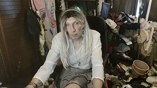 Ombeline1 online show from January 12, 2026, 11:50 am