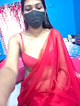 Snapshot of Triha_18 chatting on February 1, 2026, 9:18 am Triha 18 online show from February 1, 2026, 9:18 am