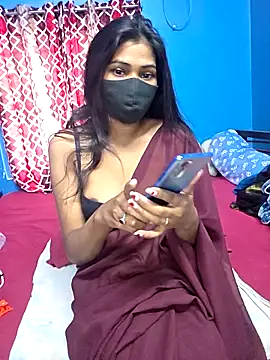 Snapshot of Triha_18 chatting on February 20, 2026, 10:28 am Triha 18 online show from February 20, 2026, 10:28 am