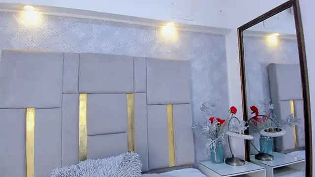 Snapshot of Camilaa_Sanchez_ chatting on November 2, 2025, 5:40 pm Camilaa Sanchez online show from November 2, 2025, 5:40 pm