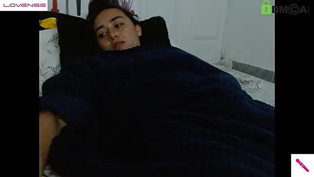 Hot Candy  online show from February 25, 2025, 10:48 am