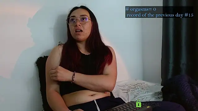 Hot Candy  online show from October 13, 2025, 3:30 am