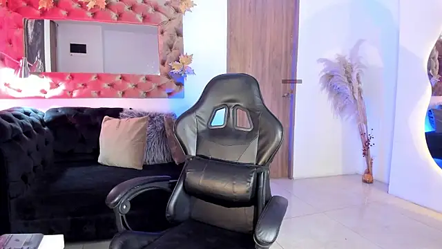 AmelyaMann online show from June 20, 2026, 12:21 pm