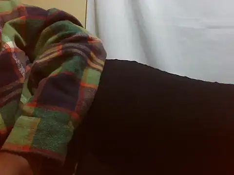 Snapshot of Sexy_Riri chatting on July 9, 2026, 10:20 pm Sexy Riri online show from July 9, 2026, 10:20 pm