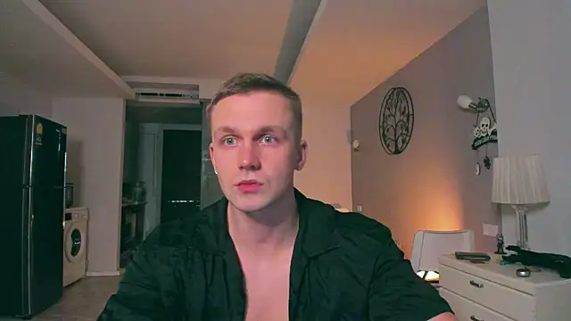 Snapshot of Samuel_Andrew chatting on November 8, 2025, 4:16 am Samuel Andrew online show from November 8, 2025, 4:16 am