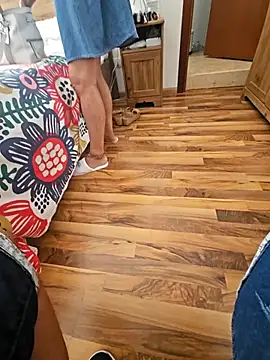 mia69x online show from September 16, 2025, 9:43 am