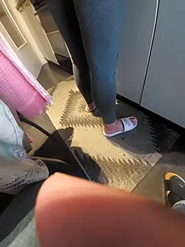 mia69x online show from October 7, 2025, 5:03 pm