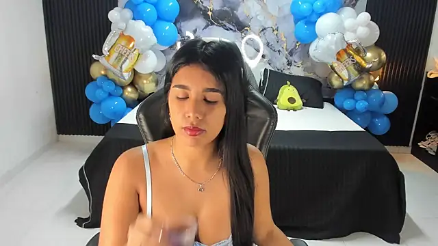 Snapshot of Ivy_16 chatting on September 22, 2025, 12:00 pm Ivy 16 online show from September 22, 2025, 12:00 pm