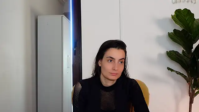 Snapshot of NinaCrystal1 chatting on February 25, 2026, 8:03 am NinaCrystal1 online show from February 25, 2026, 8:03 am