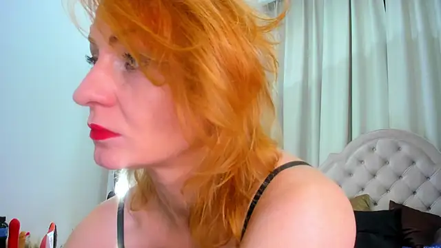 SquirtyAlisa online show from October 14, 2025, 5:30 am