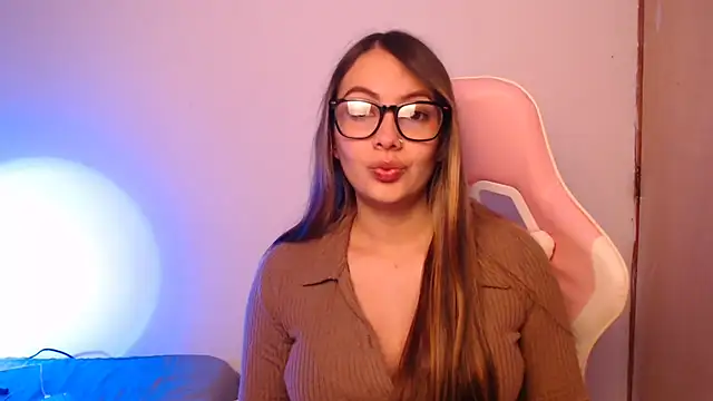 lalawhitte online show from October 14, 2025, 9:47 pm