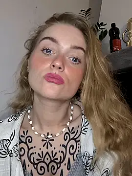 Goldloeckchen159 online show from February 18, 2025, 6:58 pm