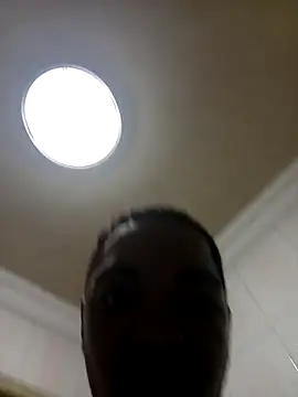 Snapshot of Moshoadiba chatting on October 14, 2025, 5:02 pm Moshoadiba online show from October 14, 2025, 5:02 pm