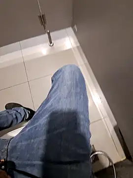 johny 69dxh online show from January 9, 2025, 7:31 am