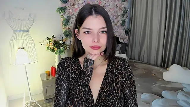 ContinentOfTranquility online show from November 28, 2025, 1:06 am