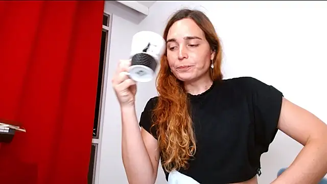 Catnessa online show from February 6, 2026, 1:12 am