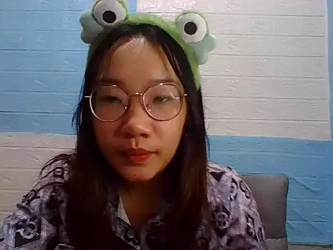 Snapshot of Nanoko chatting on November 17, 2025, 4:33 pm Nanoko online show from November 17, 2025, 4:33 pm