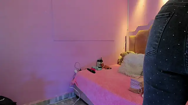 LoveQueen2 online show from February 26, 2026, 11:43 am