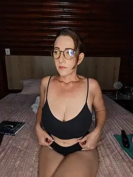 Deviant Desires xx online show from May 31, 2026, 12:33 pm