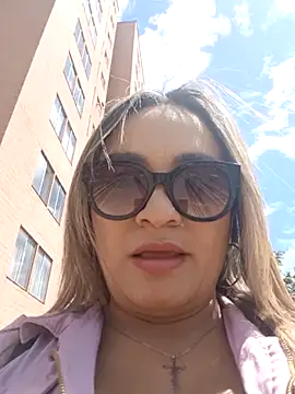 Snapshot of Afroditecash chatting on February 20, 2026, 6:32 pm Afroditecash online show from February 20, 2026, 6:32 pm