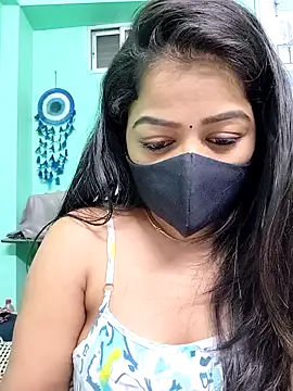 Monalisa Singh online show from April 17, 2026, 6:22 pm