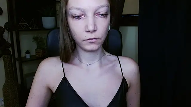 EmillyPlay online show from February 21, 2026, 7:21 am