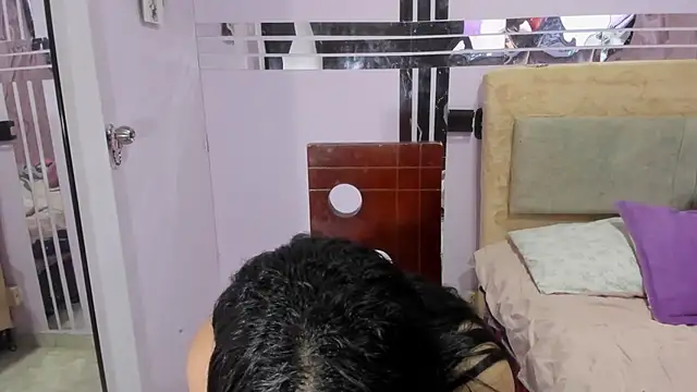 Snapshot of celesttemoon chatting on February 11, 2026, 1:11 pm celesttemoon online show from February 11, 2026, 1:11 pm