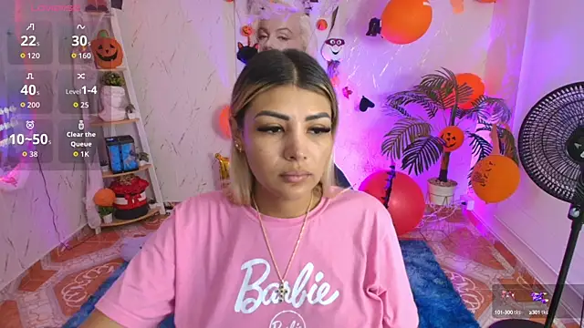 Snapshot of SALOOMEE__ chatting on October 27, 2025, 11:33 am SALOOMEE online show from October 27, 2025, 11:33 am