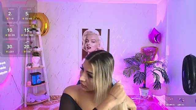 Snapshot of SALOOMEE__ chatting on October 7, 2025, 11:11 am SALOOMEE online show from October 7, 2025, 11:11 am