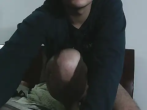 Nicolds14 online show from November 8, 2025, 1:53 am