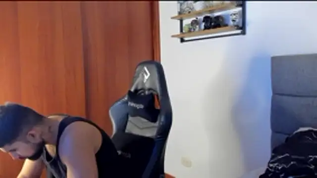 ethaanjones online show from March 11, 2026, 11:48 am