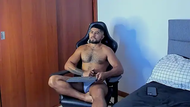 Snapshot of ethaanjones chatting on September 11, 2025, 8:20 pm ethaanjones online show from September 11, 2025, 8:20 pm